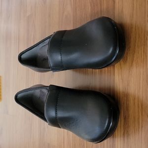 JBU Black slip on shoes
